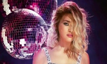 Martita Fort realizó una producción de fotos como modelo de la marca de Cande Tinelli