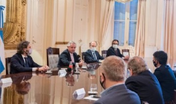 El Presidente recibió a directivos de la banca pública y privada que le presentaron la billetera virtual MODO