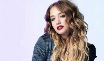 Ángela Torres sorprendió al hablar sobre su noviazgo: "Tengo una relación poliamor hace 5 años"