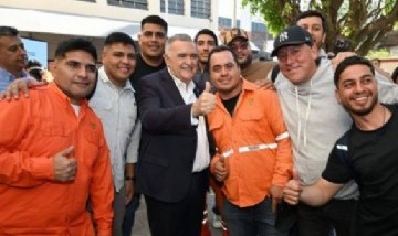 Osvaldo Jaldo: "Nosotros tenemos superávit con la gente adentro"