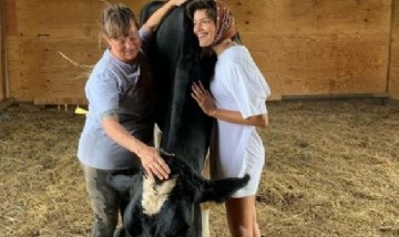 Calu Rivero decidió mudarse a una granja de animales rescatados y ahora será youtuber