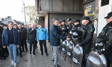 La Ciudad avanza sin titubeos: desalojan manteros y recuperan veredas en Liniers