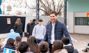 Santiago Passaglia celebró el 9 de Julio en la Escuela de barrio Las Mellizas: "Animémonos a soñar en grande"