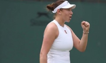 Amanda Anisimova renació tras el dolor: dejó el tenis por la muerte de su padre y jugará la final de Wimbledon