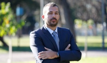 Rosario: Manolo Contini invitó a pelear a un usuario y lo citó a las 19 en Pellegrini y Moreno