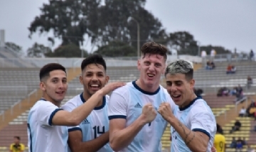 El seleccionado sub-23 debutó con victoria frente a Ecuador