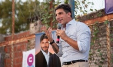 Pablo "Gato" Gavira presentó en uno de los playones deportivos de Rosario una propuesta innovadora