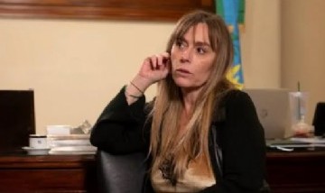 El peronismo aseguró que el superávit es "ficticio" y acusó al Gobierno de Milei de quitárselo a la Provincia