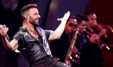 No pasa de moda: Los fans acampan para saludar a Ricky Martin en su visita a Argentina
