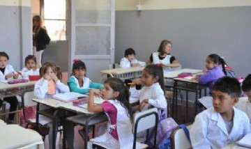 Seis de cada diez estudiantes de 15 años creen que su situación económica limita su futuro