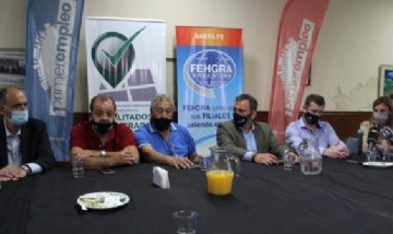 Santa Fe presentó el programa Primer Empleo a hoteleros y gastronómicos