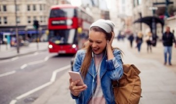 Becas para estudiar inglés en Reino Unido: cómo aplicar y qué requisitos hay