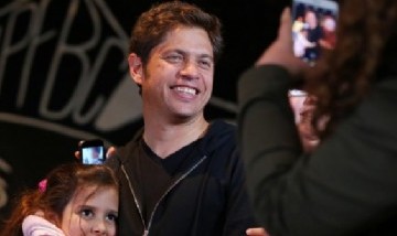 Kicillof se abrió una cuenta en Tik Tok y ya tiene cientos de seguidores