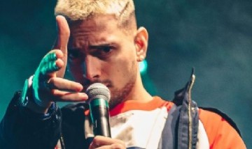 En TV dijeron que Coscu cantaría en el partido de Argentina con Bolivia y estallaron las redes