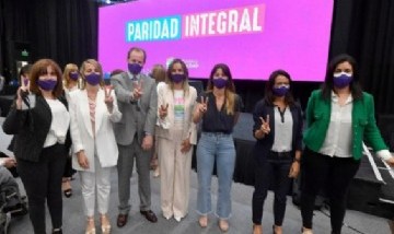 Entre Ríos: Malena Galmarini participó de la sesión donde se aprobó la ley de paridad de género