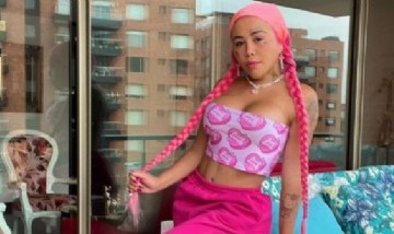 Yina Calderón se operó la cola para parecer una muñeca pero se le cayó la prótesis de una nalga