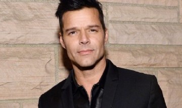 Ricky Martin mostró su nuevo look y causó furor en redes con un sentido mensaje