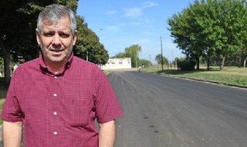 El intendente Guillermo Britos presentó la culminación de nueve cuadras de asfalto en Moquehuá