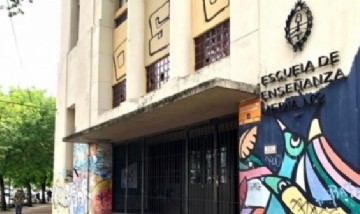 Se cayó un pedazo de techo en una de las aulas del Colegio La Legión de La Plata