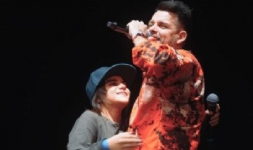 Q' Lokura, Valentino Merlo - Como La Flor (Movistar Arena)