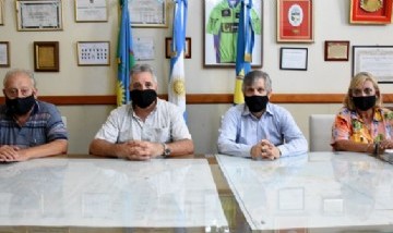 Britos anunció un aumento del 35% para los empleados municipales y la continuación del bono de $2500 para quienes ganan menos de $30.000