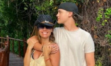 El cumpleaños de Pampita en el Caribe, rodeada de sus hijos, familiares y amigos