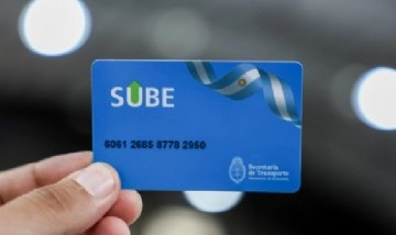 Rosario analiza sumar publicidad en los colectivos para financiar el transporte y evitar aumentos del boleto