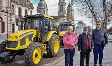 Chivilcoy adquirió con fondos propios dos tractores y una desmalezadora vertical