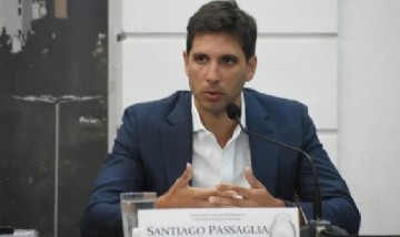Passaglia defendió una apertura "con estrategia" y advirtió que la libertad sin planificación puede costar trabajo argentino