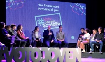 Perotti participó del primer encuentro por la implementación del voto joven provincial