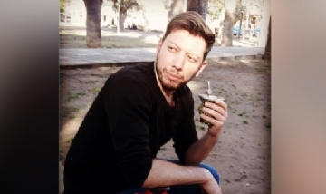 Pepe disfrutando de unos buenos mates en Santiago del Estero.