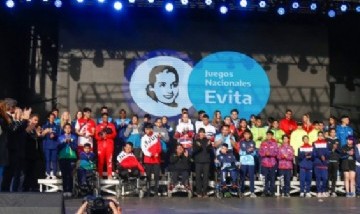 Alberto Fernández encabezó la ceremonia de inauguración de los Juegos Nacionales Evita 2022.