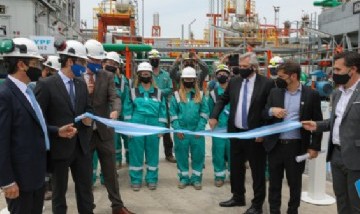 El Presidente llamó a construir una nueva etapa "donde YPF siga creciendo para darnos la energía que necesitamos"