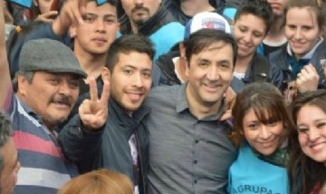 Río Gallegos: el intendente sortea un viaje al Mundial para quienes se saquen fotos con funcionarios