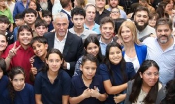 Kicillof y Ferraresi inauguraron una escuela técnica y una primaria en Avellaneda