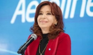 Cristina Kirchner compartió un escrito de un diputado muy duro con Milei y lo calificó de "muy interesante"