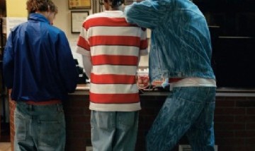 Los baggy jeans están de vuelta para esta temporada primavera - verano