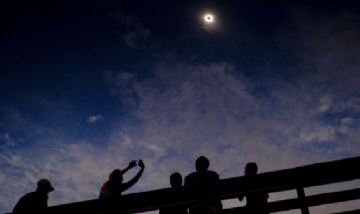 El gran eclipse solar en la Argentina: seis provincias quedarán en penumbras en pleno día