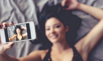 Sexting: del erotismo íntimo a la criminalización social.