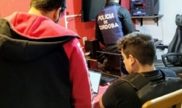 Cibercrimen: Extorsionaba a las mujeres con publicar fotos íntimas