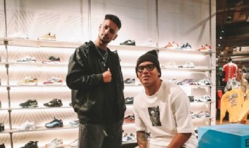 Coscu le dio la bienvenida al nuevo refuerzo de Racing, con quien tiene una estrecha relación .