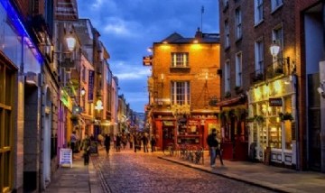 Irlanda busca jóvenes argentinos para trabajar: duplicó las vacantes y extendió la edad límite