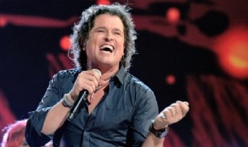Carlos Vives galardonado con tres premios Latin Grammys por "Cumbiana"