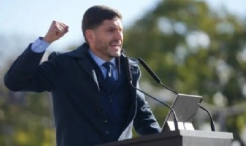 Pullaro afirmó que Adorni ya no seguiría en su gabinete y exigió explicaciones inmediatas ante la Justicia
