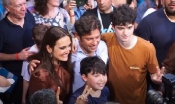 Axel Kicillof no para de festejar, ahora por su hijo León