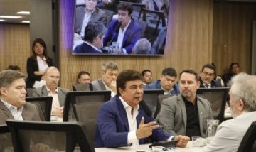 "Está empezando a sentirse fuerte el hambre en el país": Espinoza pidió bajar el IVA para sostener servicios esenciales