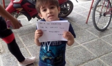 Niño de 6 años hizo una campaña contra la pirotecnia