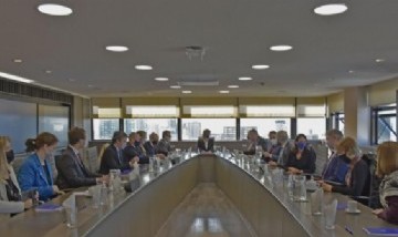 Malena Galmarini se reunió con autoridades internacionales para analizar gestión de agua y saneamiento