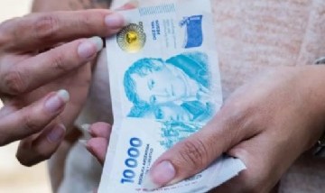 Crece fuerte el uso del medio aguinaldo para pagar deudas y deja de ser un ingreso extra