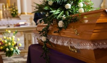 Una empresa rusa ofrece enterrar vivos a sus clientes y organizarles un funeral falso por 58.000 euros